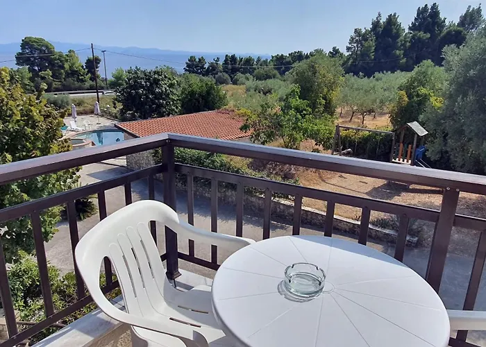 Pashos Hotel