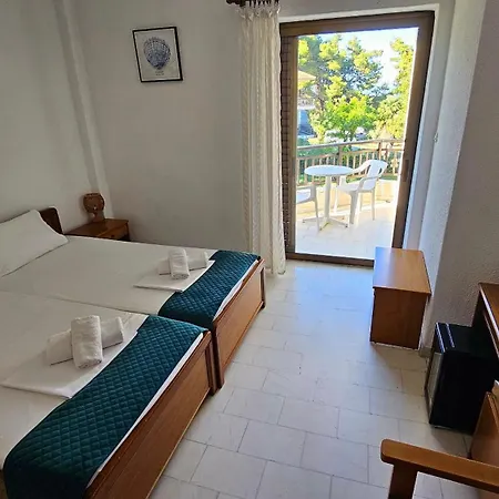 Pashos Hotel