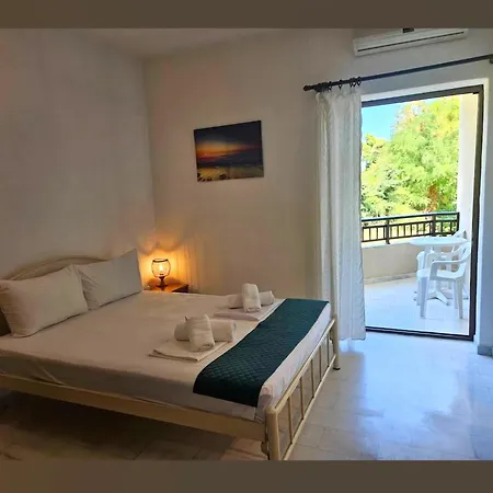 Pashos Hotel