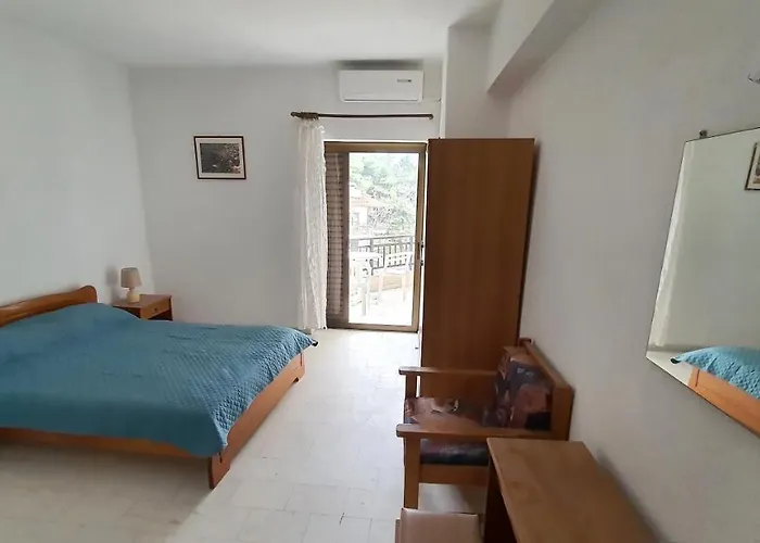 Hotel Pashos